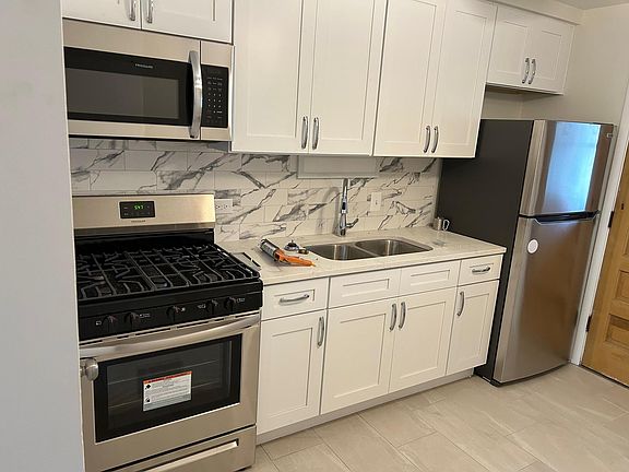 2nd image of 9608 N Greenwood Ave #1E