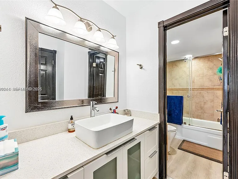 2201 S Ocean Dr #2202 — Photo 13