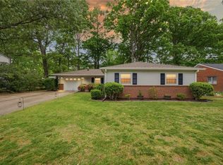 18 Ridgewood Pkwy, Newport News, VA 23608