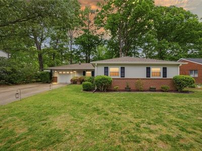 18 Ridgewood Pkwy, Newport News, VA, 23608