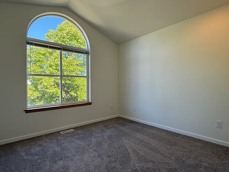 4th bedroom upstairs