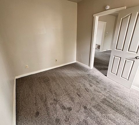4th image of 1300 Douglas Ave