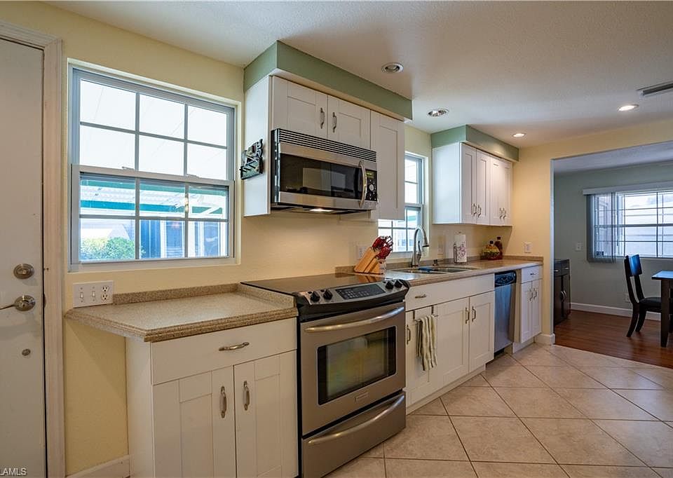 1st image of 480 Nicklaus Blvd