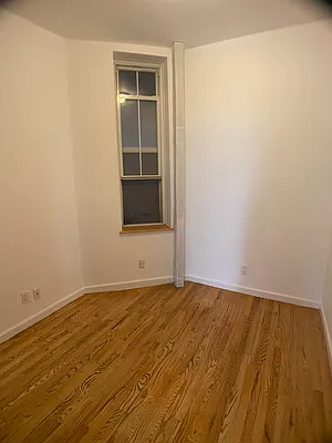 Rented by Dynamik Realty | media 13