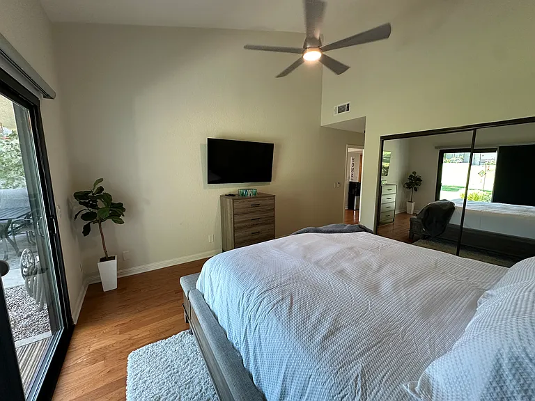 166 Wimbledon Ct — Photo 53