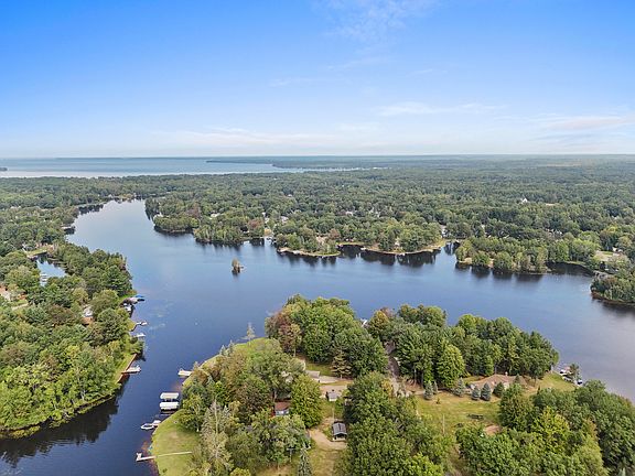 4th image of 1412 Lake James Dr