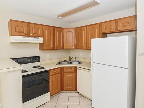 4th image of 4736 Walden Cir #34