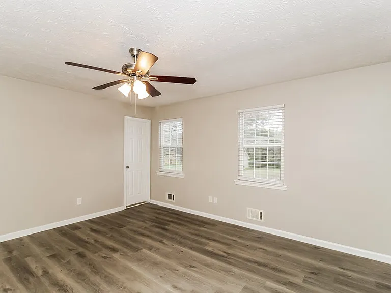 6492 Meadow Lark Dr — Photo 11