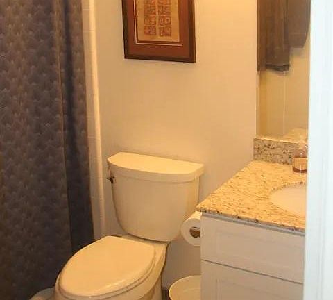 4th image of 240 Lombard St APT 331