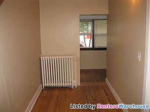 5th image of 445 Banfil St