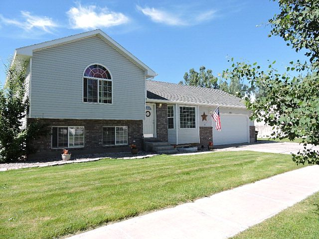 1st image of 4252 E Birchwood Cir