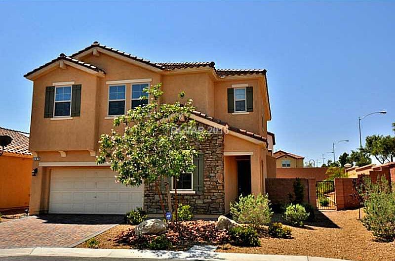 1st image of 383 Hillhead Ct