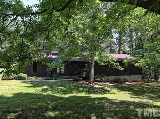 511 Robin Rd, Chapel Hill, NC 27516