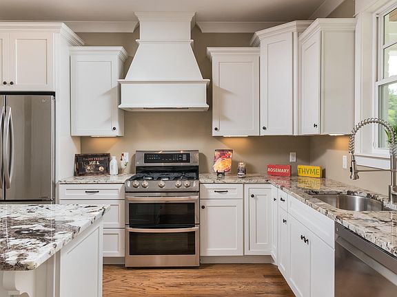 4th image of 9289 Skyfall Dr #2