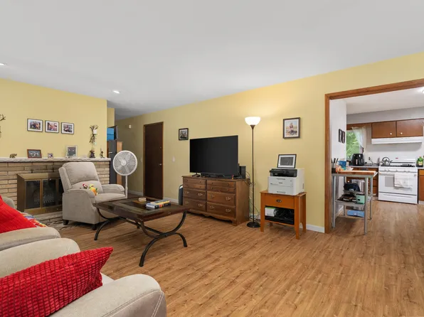 4611 Dennis Dr #1, Madison, WI 53704
