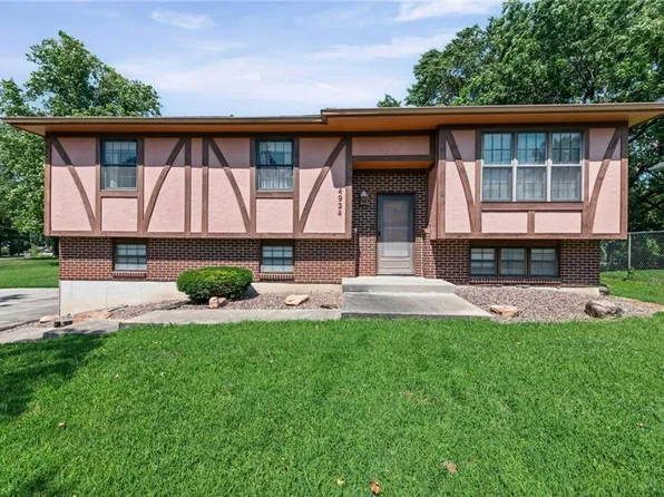 4924 Welborn Ln, Kansas City, KS 66104