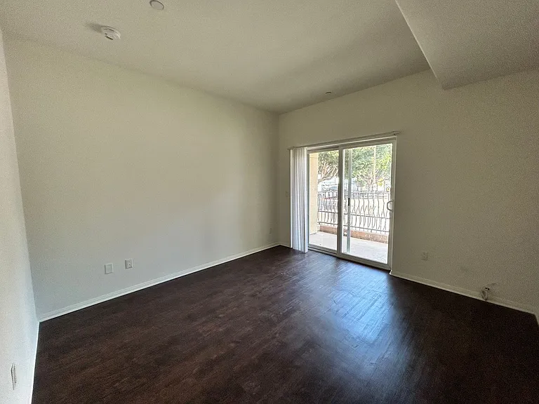 Berendo Terrace Apartment Homes — Photo 22