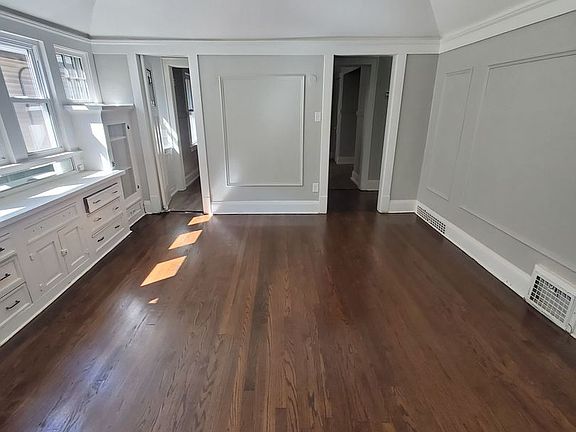 2nd image of 2635-2637 N 48th St