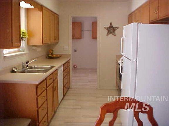 2nd image of 2109 E Alder Dr