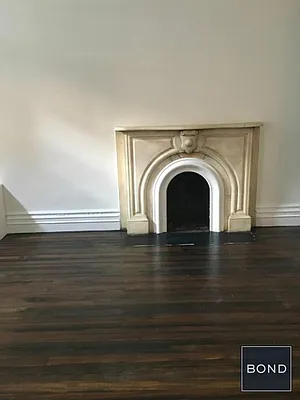 Rented by Bond New York | media 8