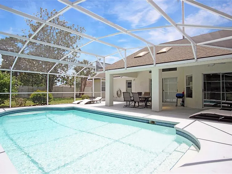 928 Loma Bonita Dr — Photo 11