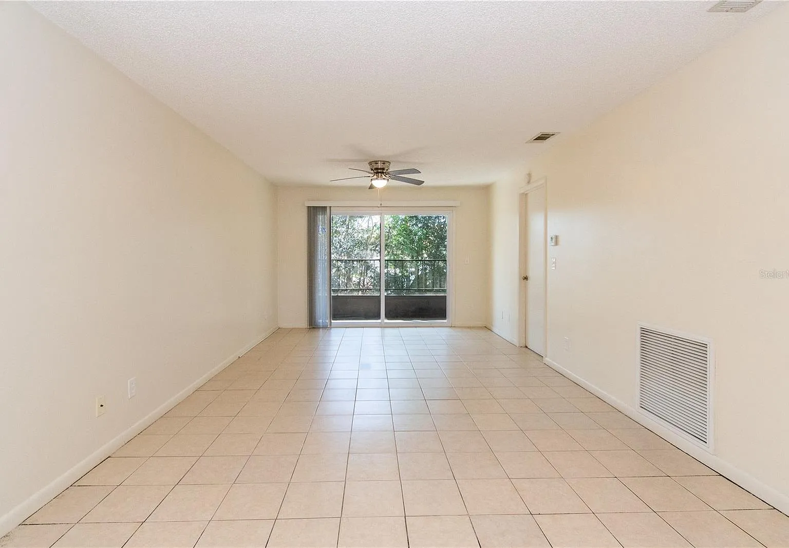 2 bed, 864 sqft, $1,500 — Photo 4