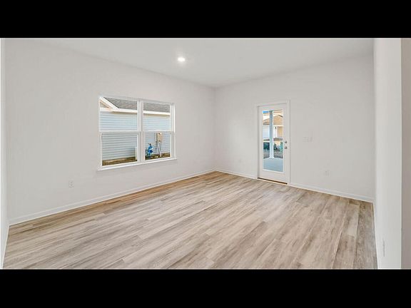 2nd image of 46 Bluebeech St