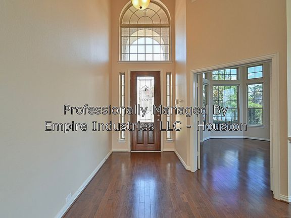 3rd image of 14242 Hawkesbury Ct