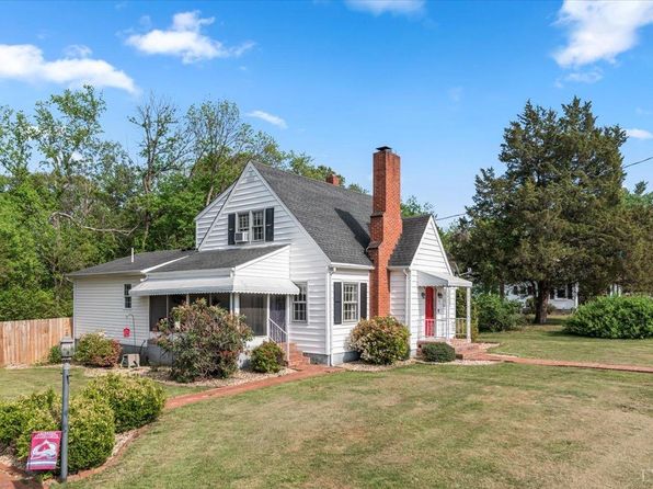 152 Pine St, Amherst, VA 24521