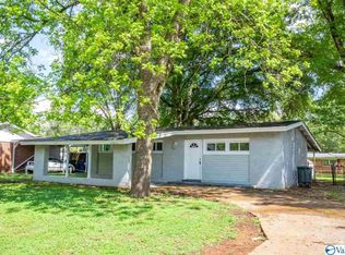 2917 Azalea Rd SW, Huntsville, AL 35805