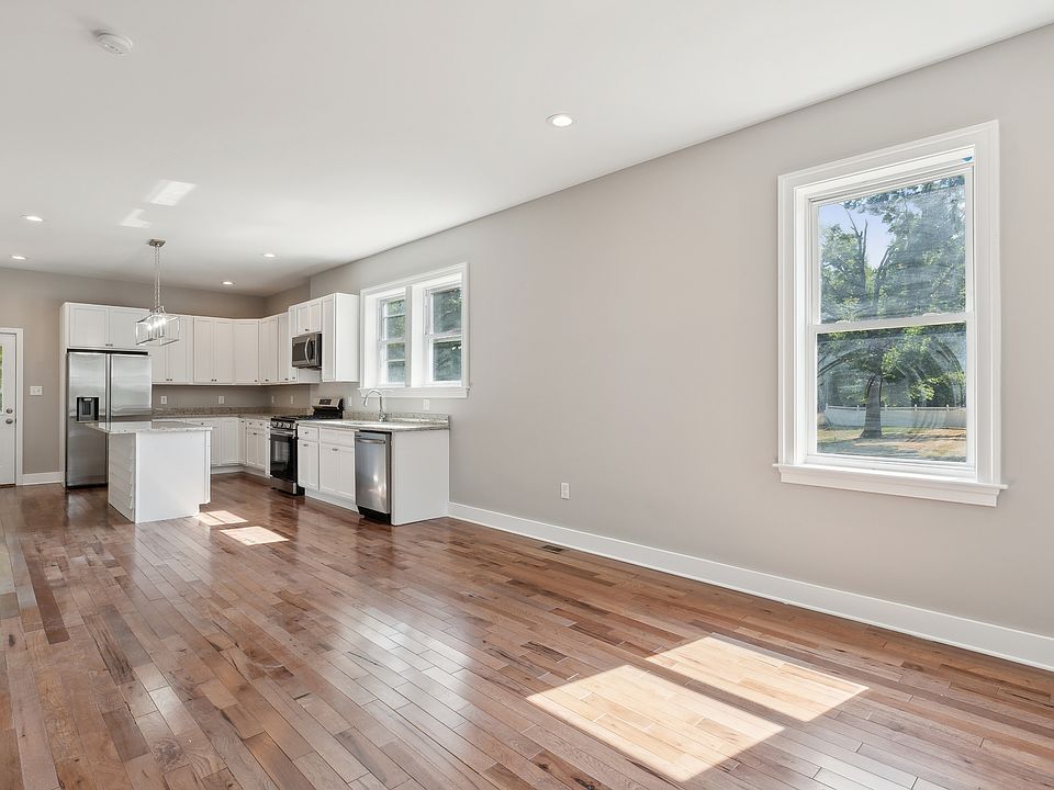 2nd image of 5014 Apache St