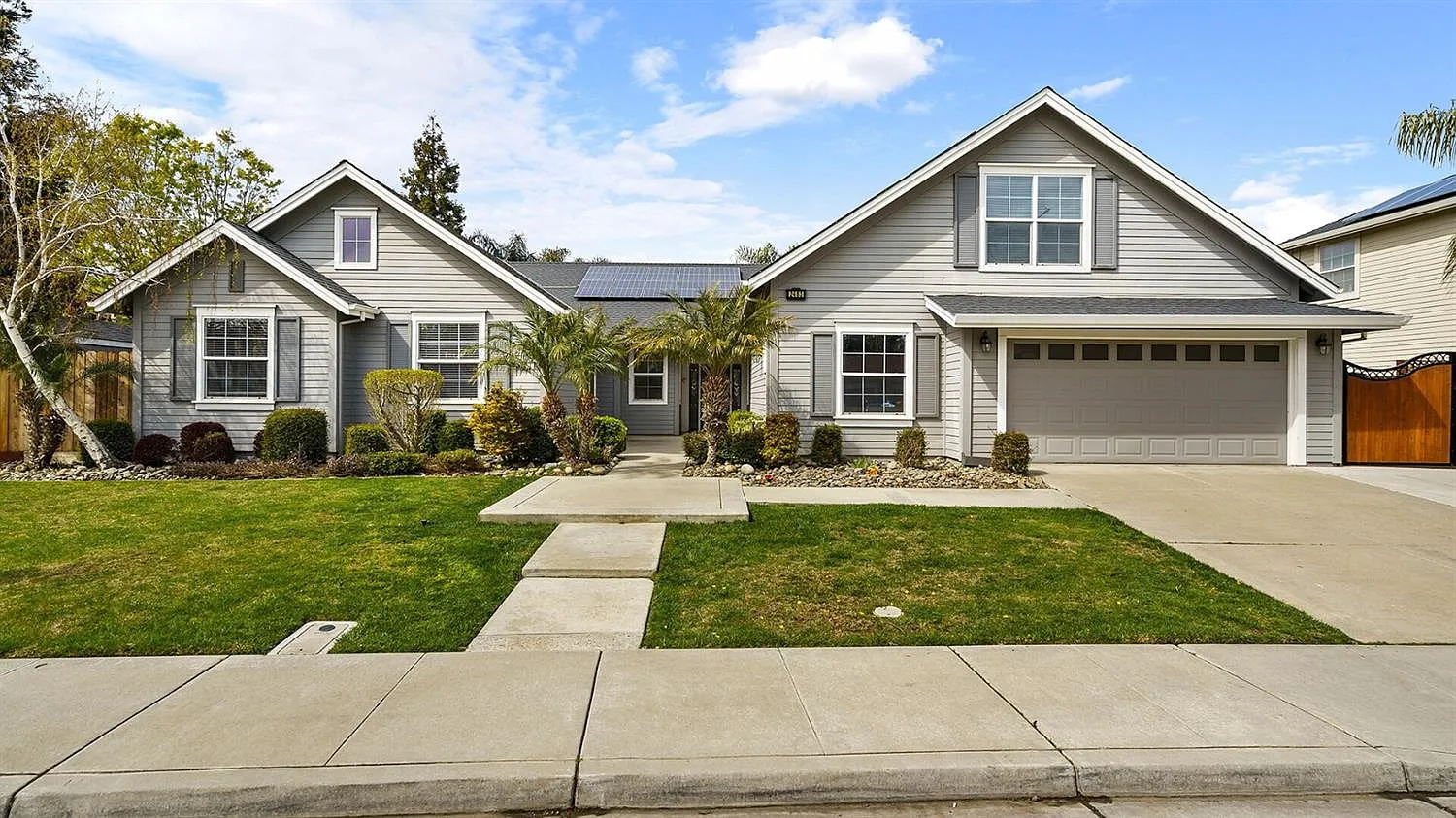 2483 Limoges St photo 1
