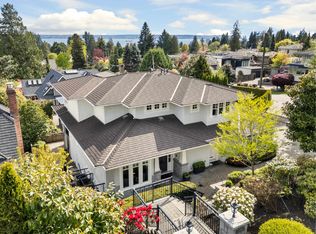 1398 Lawson Ave, West Vancouver, BC