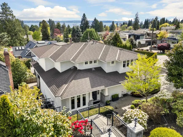 1398 Lawson Ave, West Vancouver, BC V7T 2E7