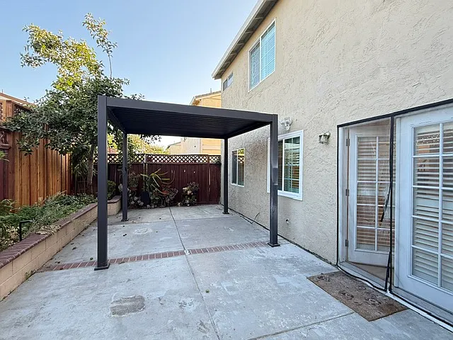 1780 Kyra Cir — Photo 36