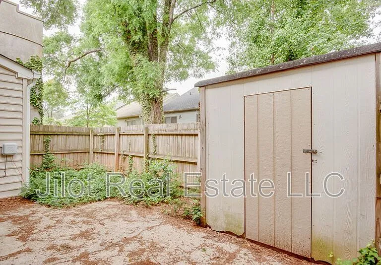 2015 Oak Park Ln — Photo 20