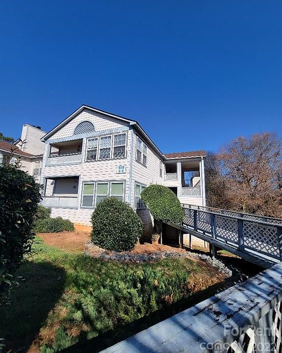 1st image of 8119 Tremaine Ct