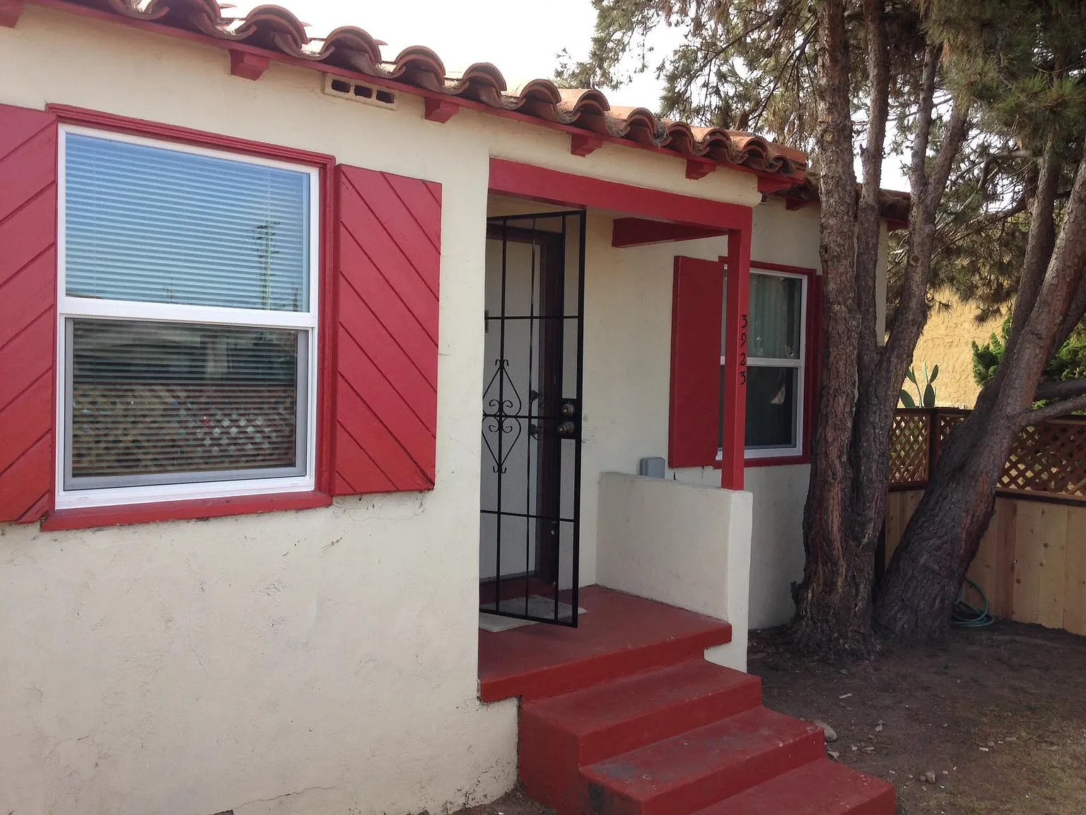 3923 Arizona St — Photo 4