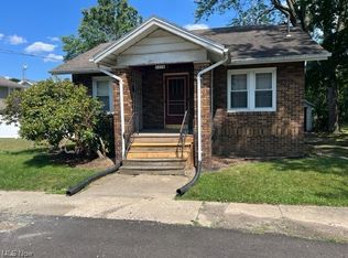 2226 Heestand Ct, Alliance, OH 44601