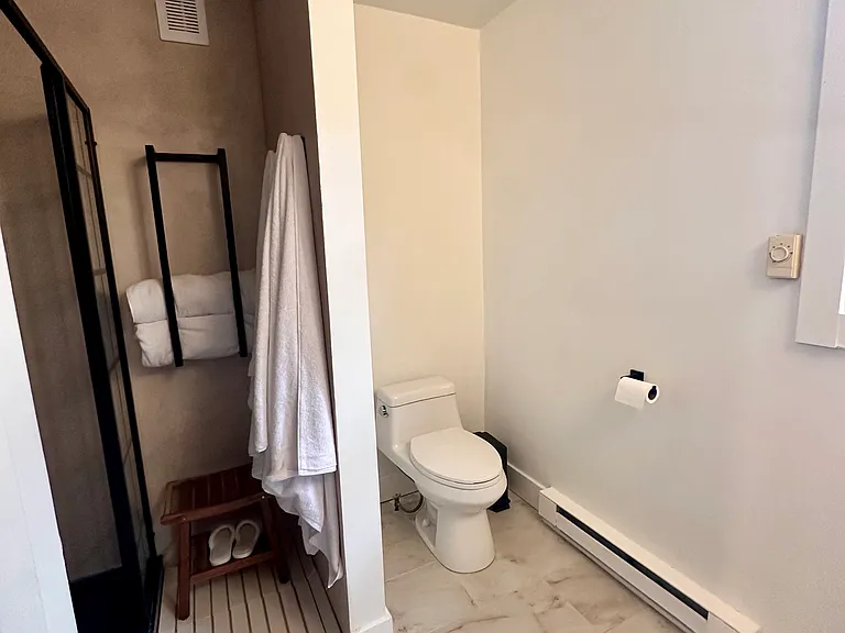 58 Mark Dr — Photo 4