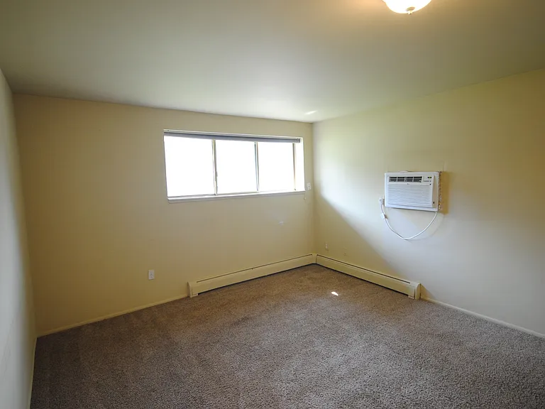 817 Arch St — Photo 16
