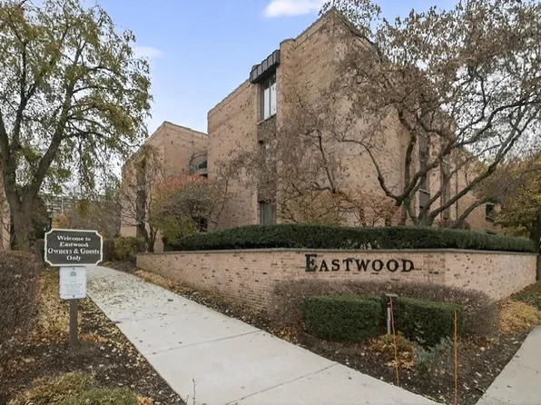 1818 East Shorewood BOULEVARD #310, Shorewood, WI 53211