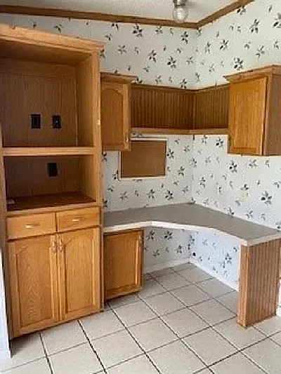 3 bed, 1624 sqft, $1,800 — Photo 4