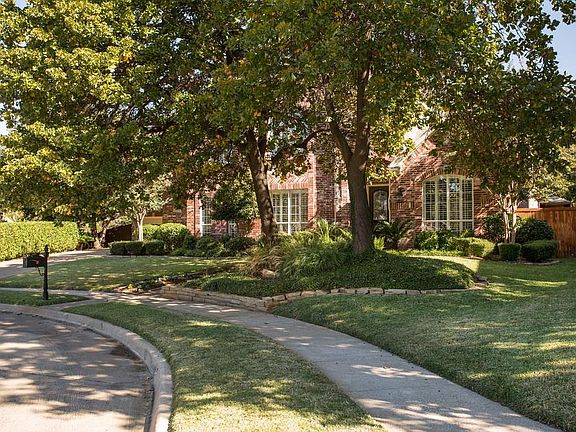 3rd image of 4808 Aurora Ct