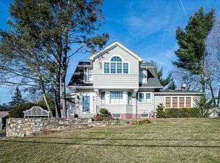 175 New Meadow Rd, Barrington, RI 02806