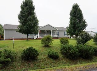 5053 Irish Heights Dr, Summersville, WV 26651