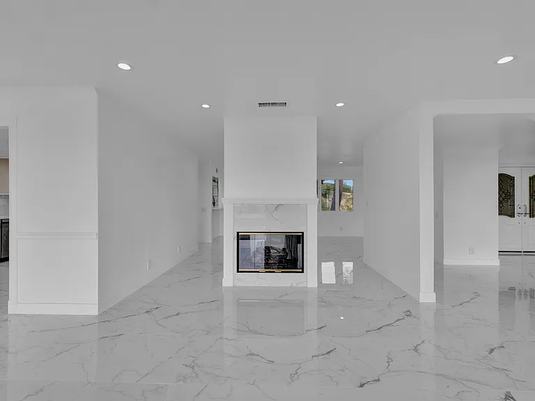 2506 Sapra St — Photo 12
