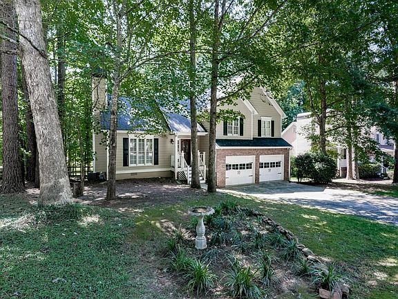 3rd image of 671 Wedgewood Dr