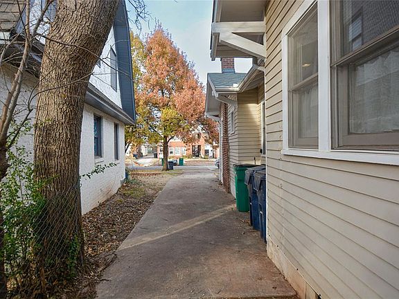 5th image of 316 NW 27th St