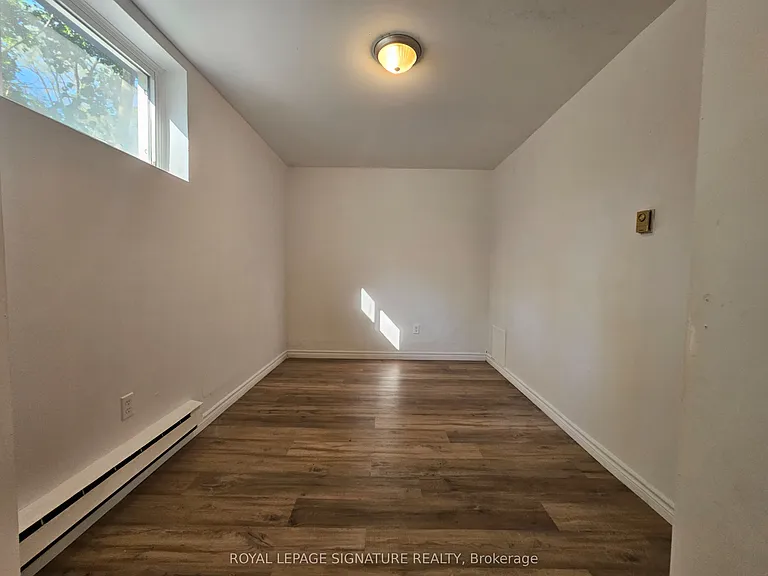 10 Ivy Ave #2 — Photo 7